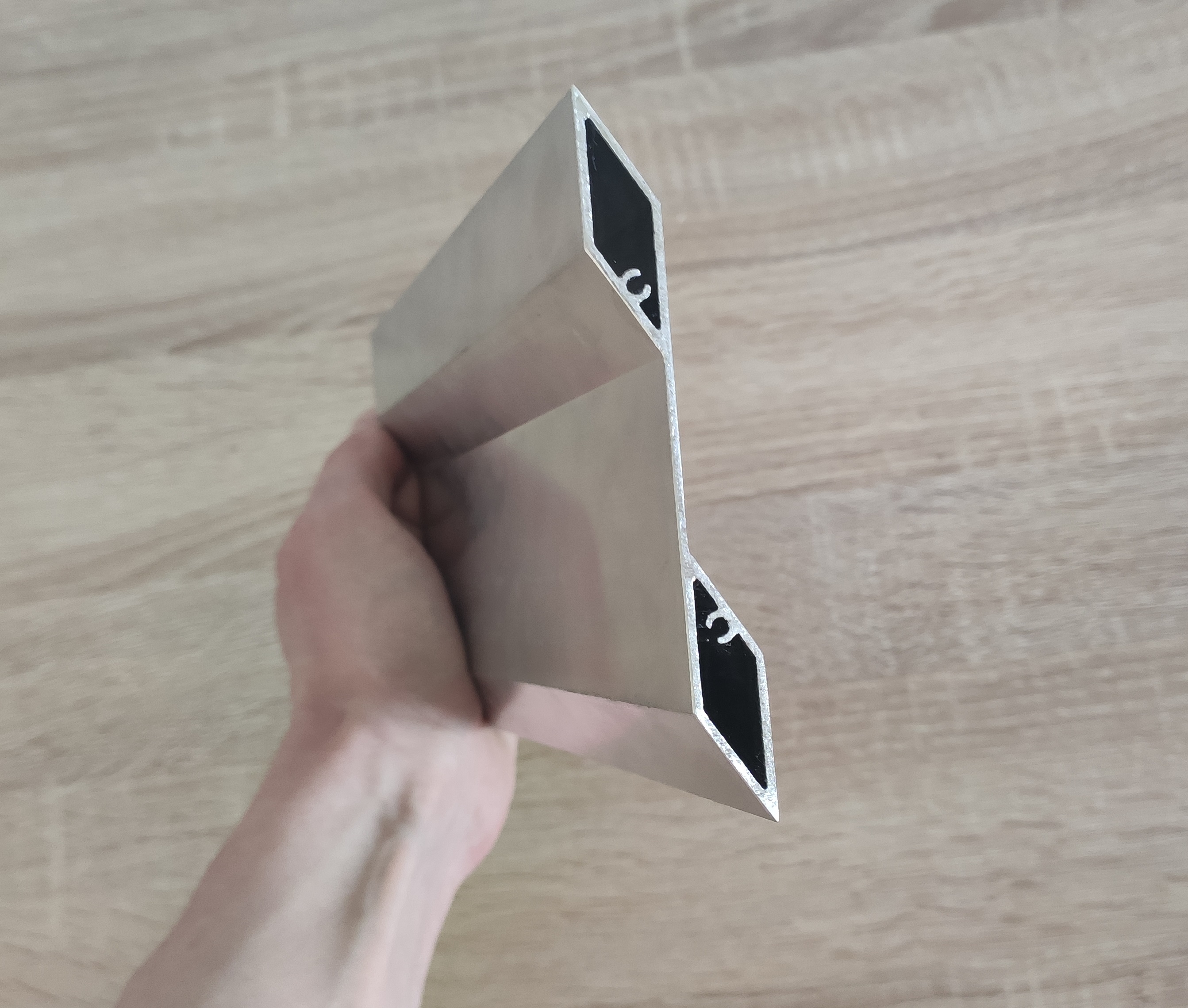 Aluminiowa lamela żaluzjowa