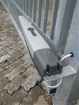 Przykład montażu napędu NICE Toona